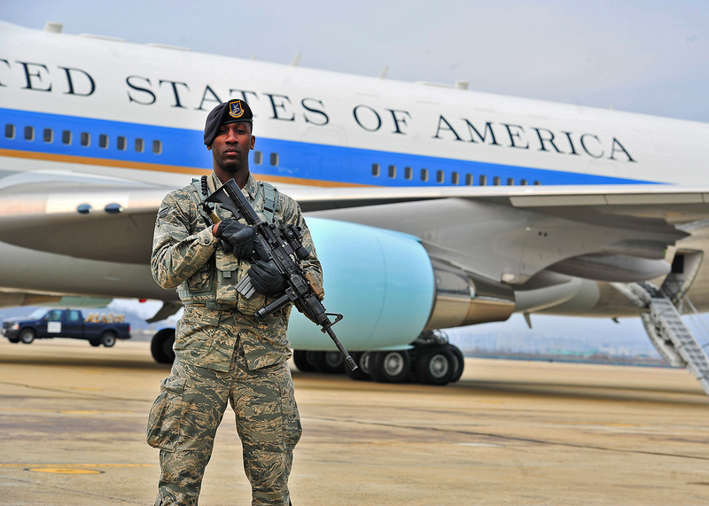 Illustration for article titled 75 Amazing Images Of U.S. Air Power In South Korea
